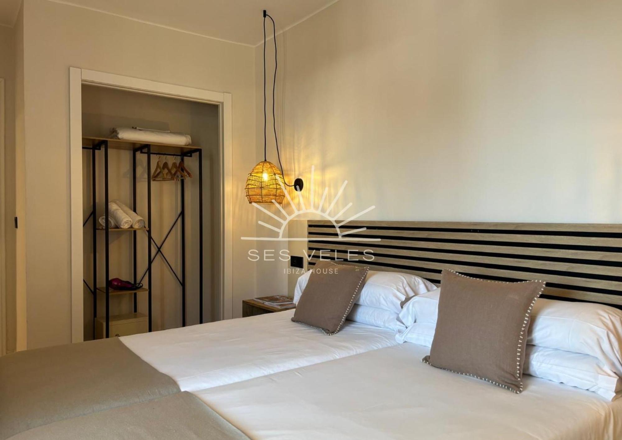 Apartamentos Ses Veles Cala Llonga  Exteriér fotografie