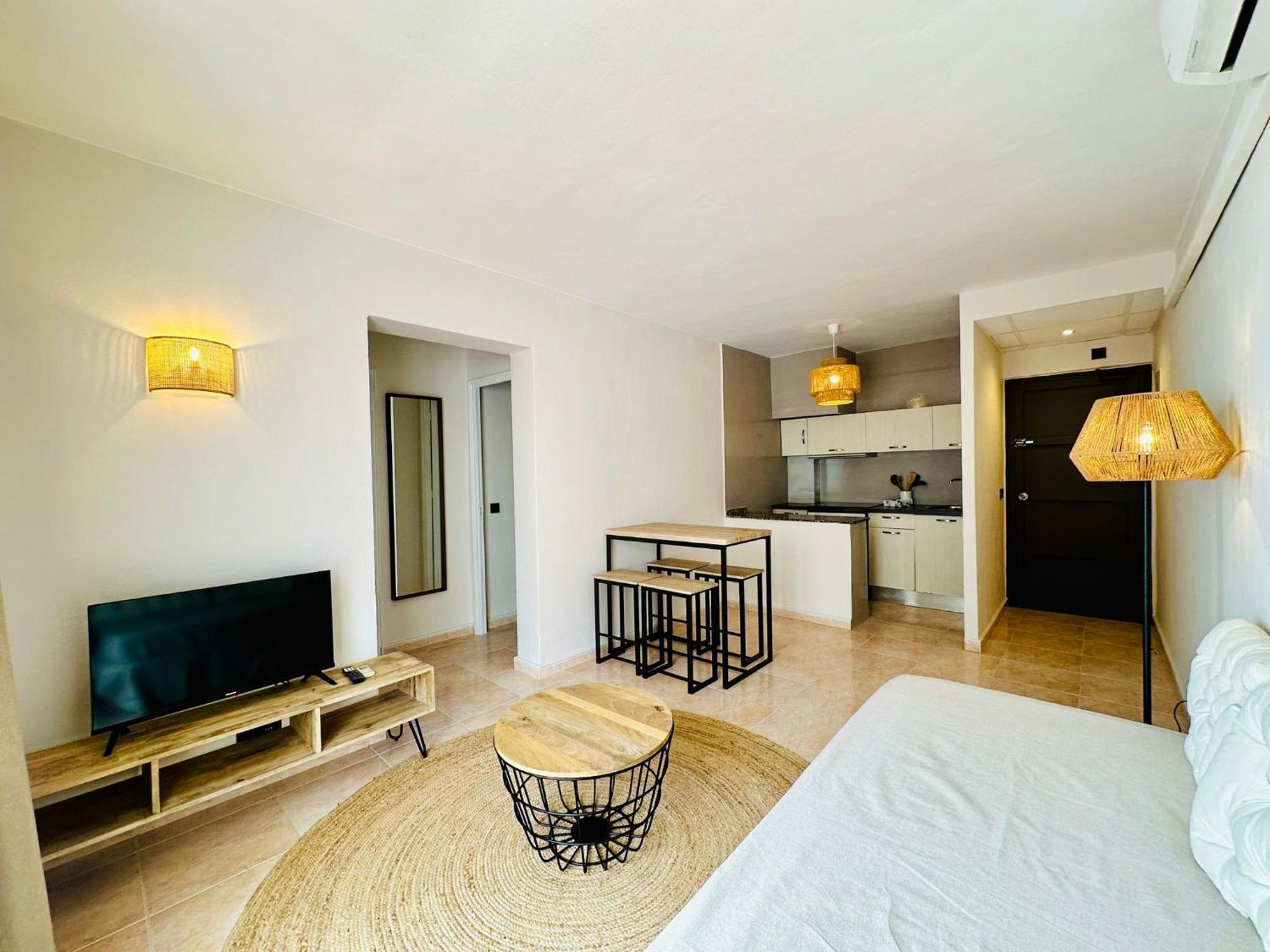 Apartamentos Ses Veles Cala Llonga  Exteriér fotografie