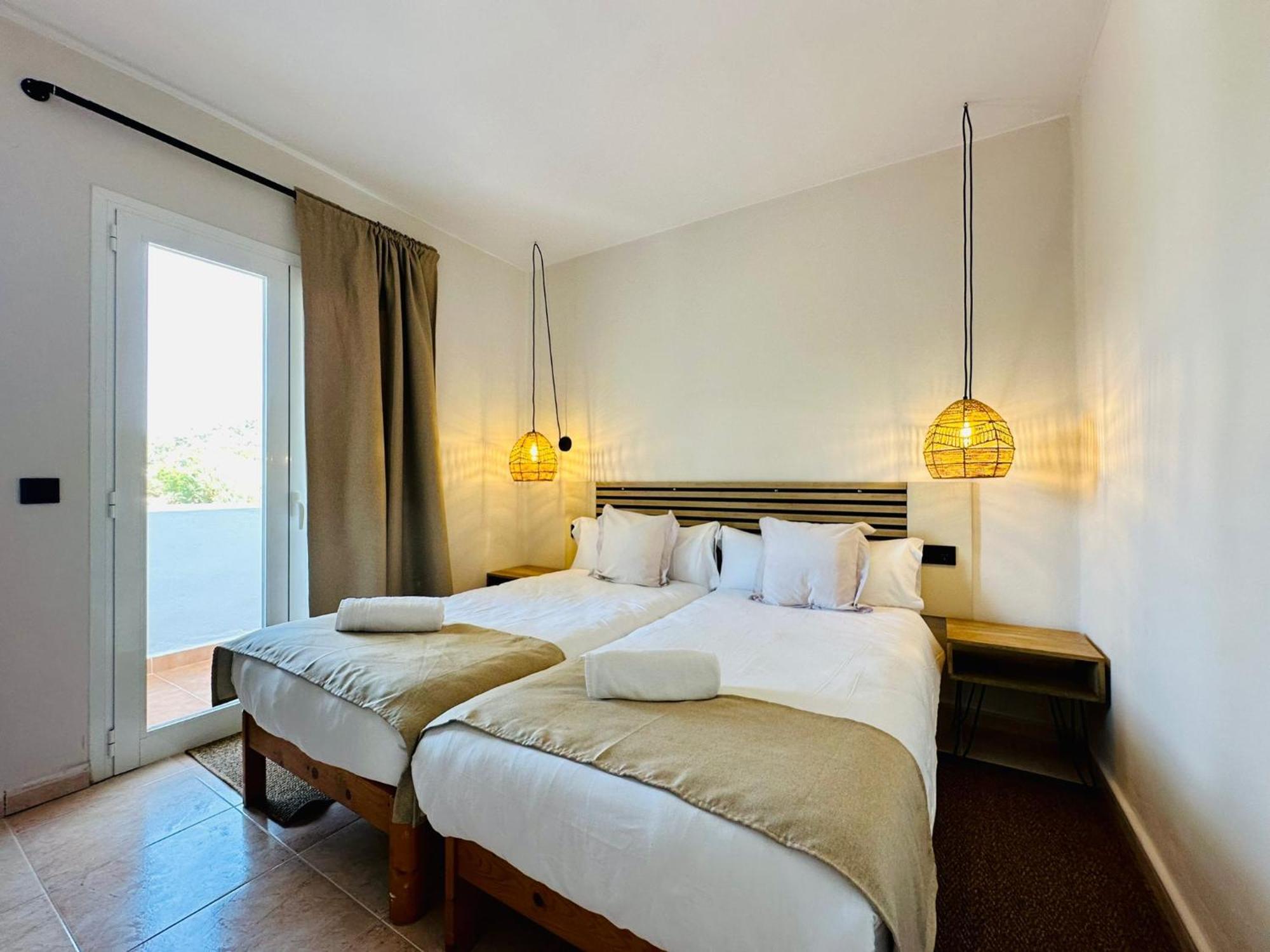 Apartamentos Ses Veles Cala Llonga  Exteriér fotografie