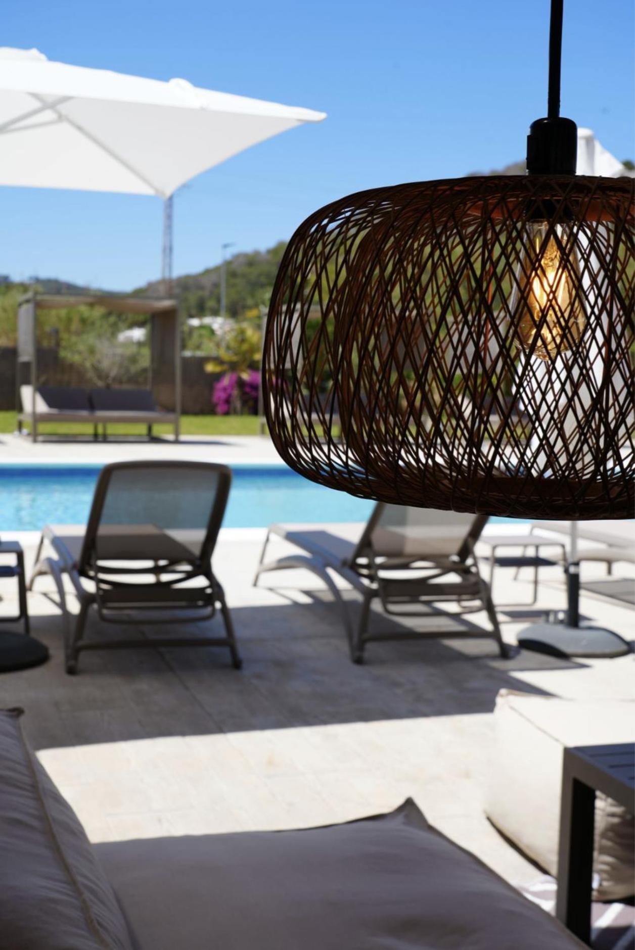 Apartamentos Ses Veles Cala Llonga  Exteriér fotografie